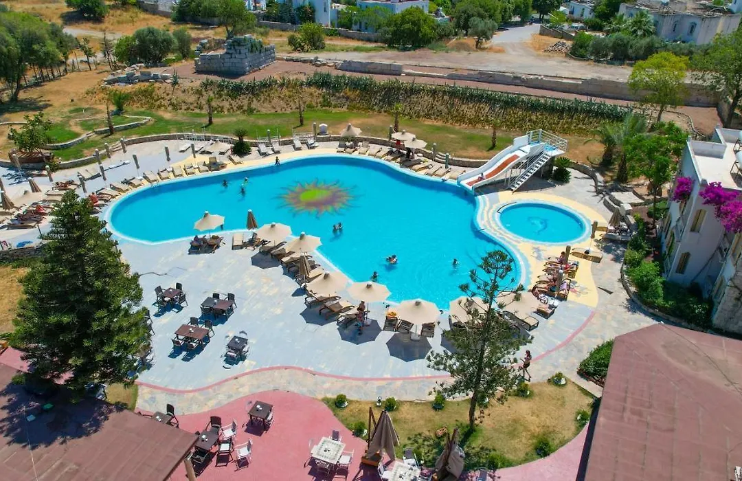 Museum Resort Spa-1